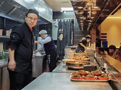 -顺溜·手工刀削面·黑金店(铜锣湾店)