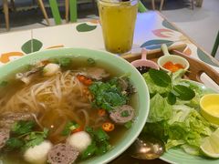 -越弥越南传统美食馆