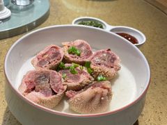 -蒙亨·阿木图赛(乌兰察布天恒广场店)