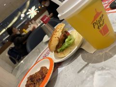 -必胜客(港悦广场店)