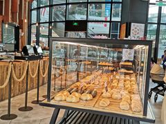 面包甜点陈列柜-原麦山丘(望京小街店)