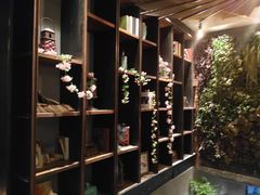 -童年小筑餐厅(申花路店)