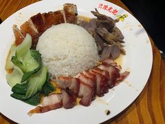 三拼饭-澳门陈光记烧味饭店(南京德基广场店)