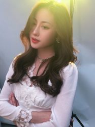 -诗悦发型烫染SALON