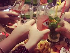 -Helens海伦司小酒馆(津湾广场店)