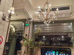 -玛格萝妮比萨屋(四平店)