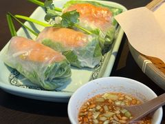 -大头虾越式风味餐厅(光明广场店)