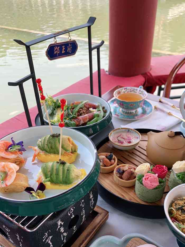 北京郡王府饭店·四面荷风-"作为今年京城中炙手可热的中式园林下午茶