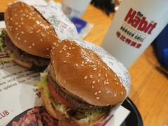 -The Habit Burger Grill 哈比特汉堡(爱琴海店)