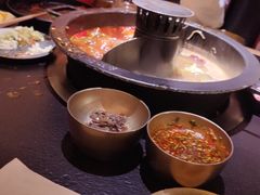 -晓宇重庆火锅(西安荟聚店)