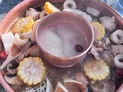 -慢丽江·云南野生菌土鸡锅(西山店)