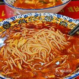 这米线的量大到让我【跪地求饶】[皱眉]