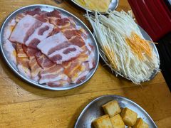 -口岸齐齐哈尔烤肉(风尚米兰总店)