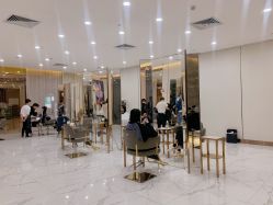 大厅-3AM HAIR SALON烫发染发接发