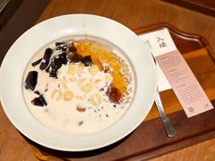 娟姗奶大满贯-RUXU入续鸳鸯糖水铺(万菱汇店)