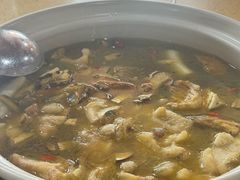 -东巴谷野生菌火锅餐厅