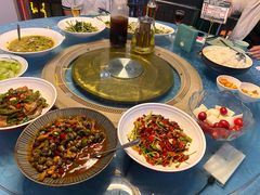 -大城小院饭店(博隆广场虹桥店)