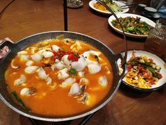 -老滇山寨•云南特色菜•地方菜•民族风情歌舞表演(金碧店)