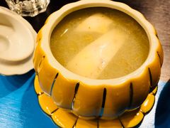 -臻鲜燕海鲜融合餐厅(金陵style店)