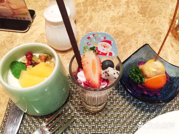 伯豪瑞廷酒店-天伦阁西餐厅图片