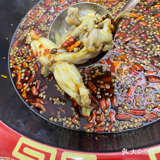 小不点美蛙鱼头火锅