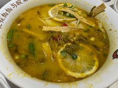 -渝是乎川渝小炒(新世界百货望京店)