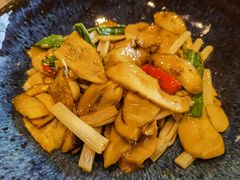 -半山腰·云南菜(侨福芳草地店)