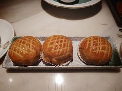 酥皮水牛奶菠萝包-陶陶居酒家(解放北路店)