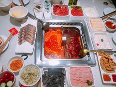 -海底捞火锅鲜切牛肉主题店(长寿路店)