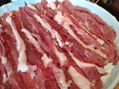 手切鲜羊后腿肉-義聚德·清真铜锅涮羊肉·烧烤(河东店)