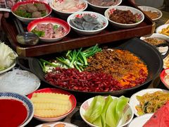 -沸炉重庆老火锅(军事博物馆店)