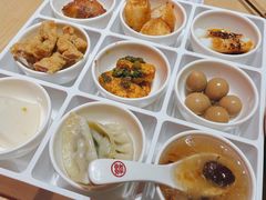 -蓉李记成都名小吃(宜昌伍家岗万达店)