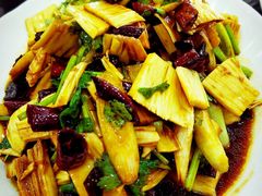 -瑞杰烧烤店·24小时营业(山东路店)