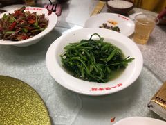 -独一佳老胡湘菜馆(矿山路店)