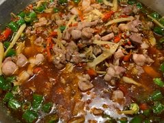 -兔行天下-鸿鹤鲜锅兔(中海国际店)