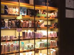 -星巴克臻选(周浦万达店)