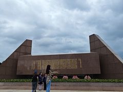 -上海市龙华烈士陵园