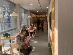 -新华传媒教材书店(中山南二路)