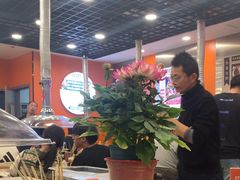 -哈尔滨小酒馆·鲜肉现穿自助烧烤(康新花园店)