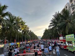 -海大南门夜市(海富街店)