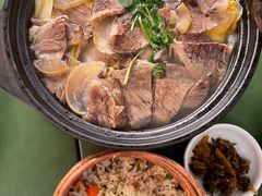腾越牛肉锅-一坐一忘云南菜(嘉里中心店)