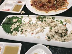 -皇城根·烤鸭·鱼头·家常菜(欧亚大观乐活城店)