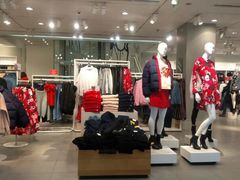 -H&M(鹏欣水游城店)