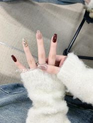 -H12 STAR日式美甲美睫专门店