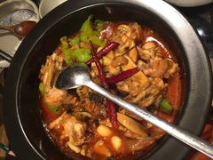 -云海肴·汽锅鸡·云南菜(天山百盛优客店)