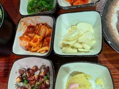 -喜牛烧肉酒场·黑金店(威高广场店)