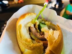 -Bánh Mì Huynh Hoa