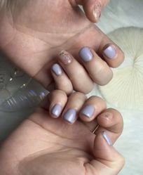 -灰姑娘美甲美睫馆