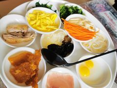 -榴乡缘云南蒙自菊花过桥米线