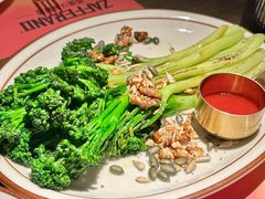 轻煎西兰苔-ZAFFERANO西班牙海鲜饭(上海首店)